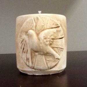 Bomboniera,candela in coccio con simbolo della cresima diametro cm.4x h  .5.  10 pezzi