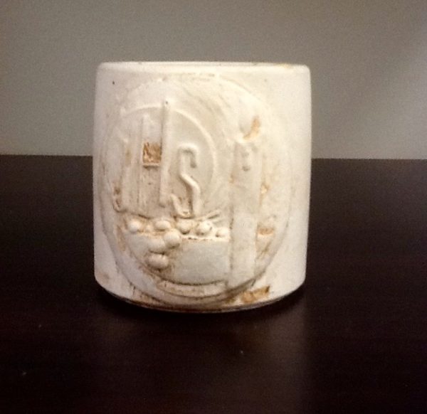Bomboniera,candela in coccio con simbolo prima comunione diametro cm.  4x h.5.     10 pezzi