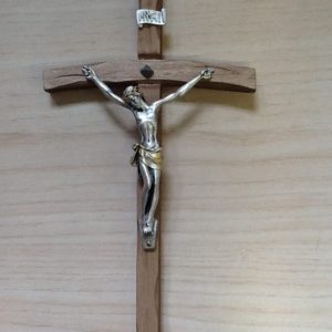 Croce in legno con corpo di Cristo bagnato in argento cm.12x22h.