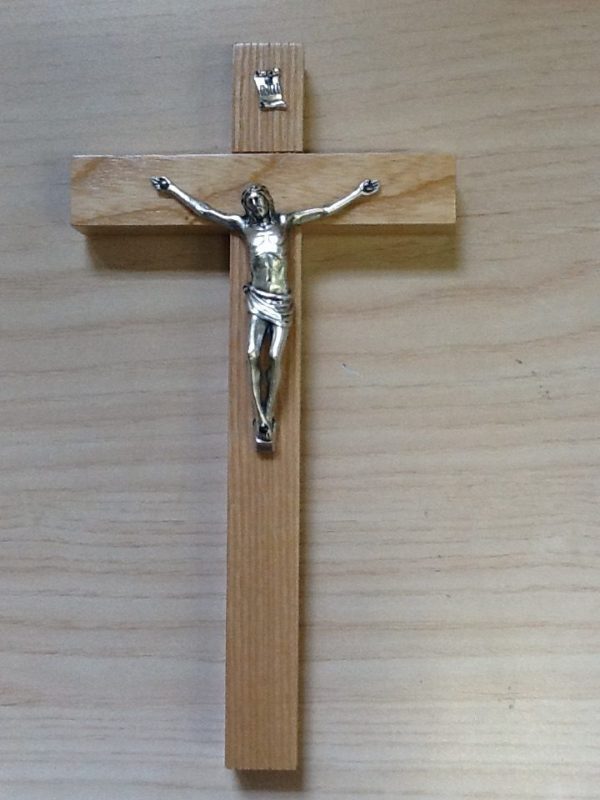 Croce in legno con corpo di Cristo in metallo cm.11x20h.