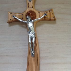 Croce in Ulivo con corpo di Cristo in metallo cm.11x20.5h.