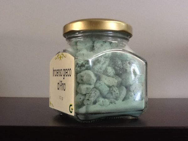 Incenso greco naturale al Pino in grani confezione in vetro da 100 gr.