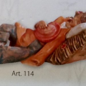 Pastore che dorme realizzato in resina colorata e rifinita a mano per presepe da cm.12
