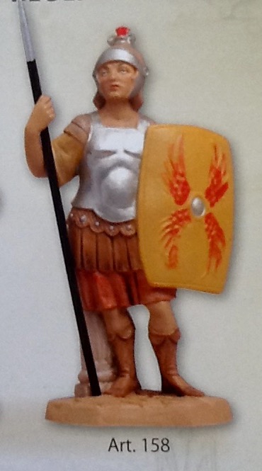 Pastore statuina "romano con scudo,realizzato in resina colorata e rifinita a mano per presepe da cm 12