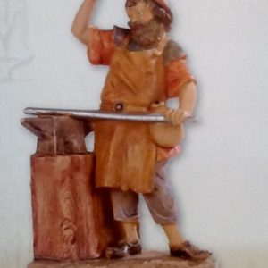 Pastore,"fabbro" realizzato in resina colorata e rifinita a mano per presepe da cm 12