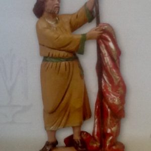 Pastore"uomo con lancia" realizzato in resina colorata e rifinita a mano per presepe da cm 12