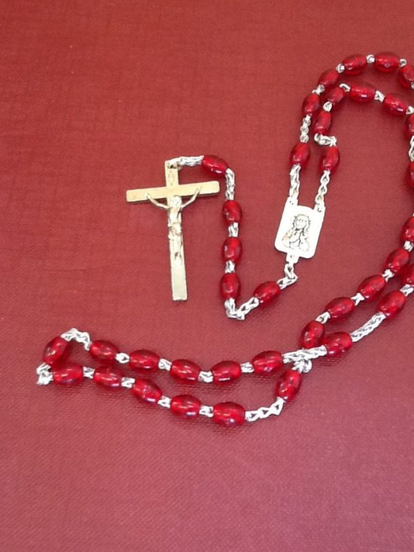 Rosario coroncina "preziosissimo Sangue" con Croce in metallo con grani in resina rossa