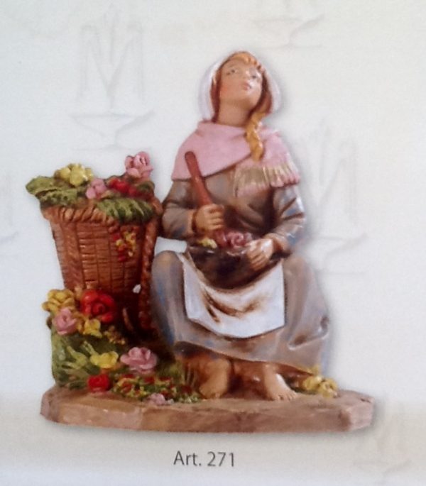 Statuina "donna con fiori" realizzato in resina colorata e rifinita a mano per presepe da cm 12