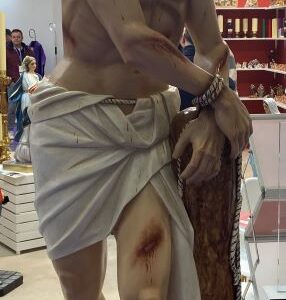 statua Gesù alla colonna cm.180 in fibra di vetro dipinta a mano