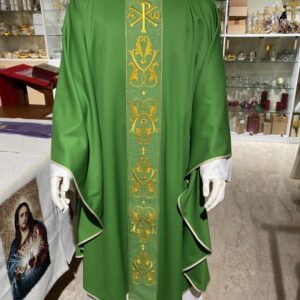 Casula 70% lana e 30% seta, stolone ricamato con fili dorati, nei 4 colori