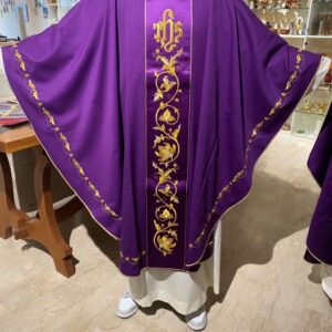 Casula 100% pura lana vergine, ricamo ricco